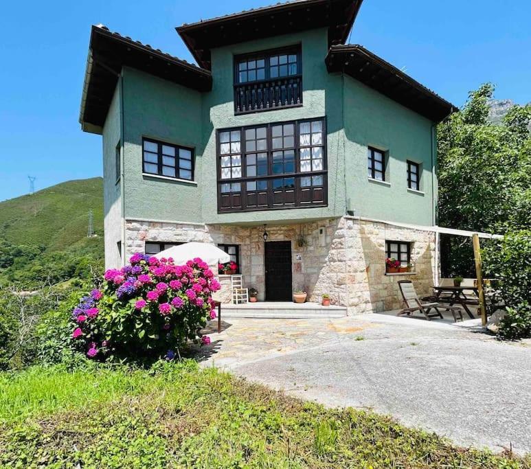 아레나스데카브랄레스 Acogedora Casa En Arangas Cabrales 빌라 외부 사진